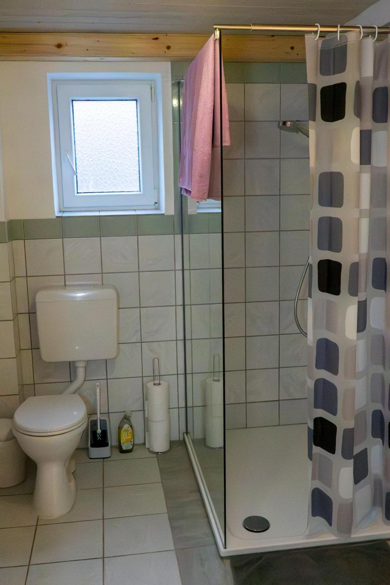 Ferienwohnung In Wörrstadt Esterno foto